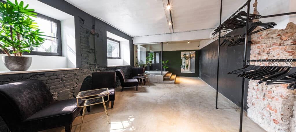 Sissepääs, garderoob-kolm-tilli-visit-tartu-visit-estonia-konverents