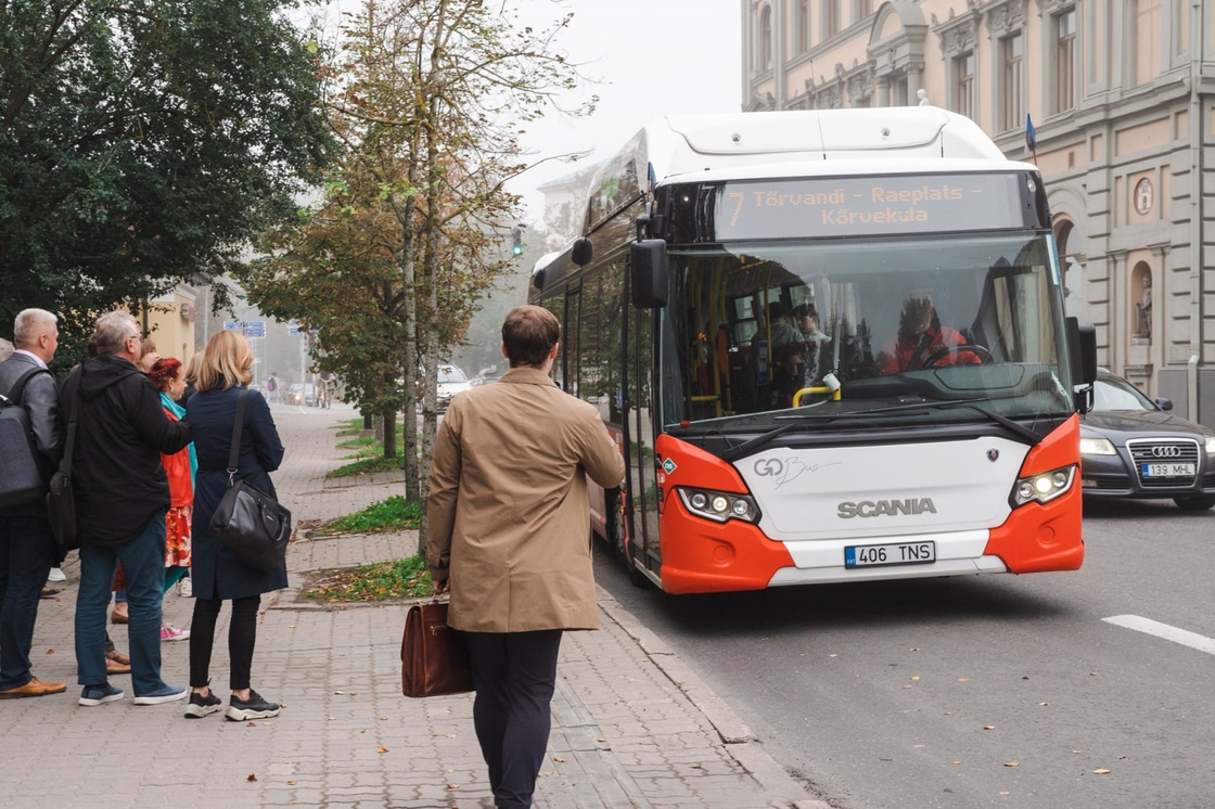 visittartu_tartu_linnaliinibuss_hendrik_kuusk