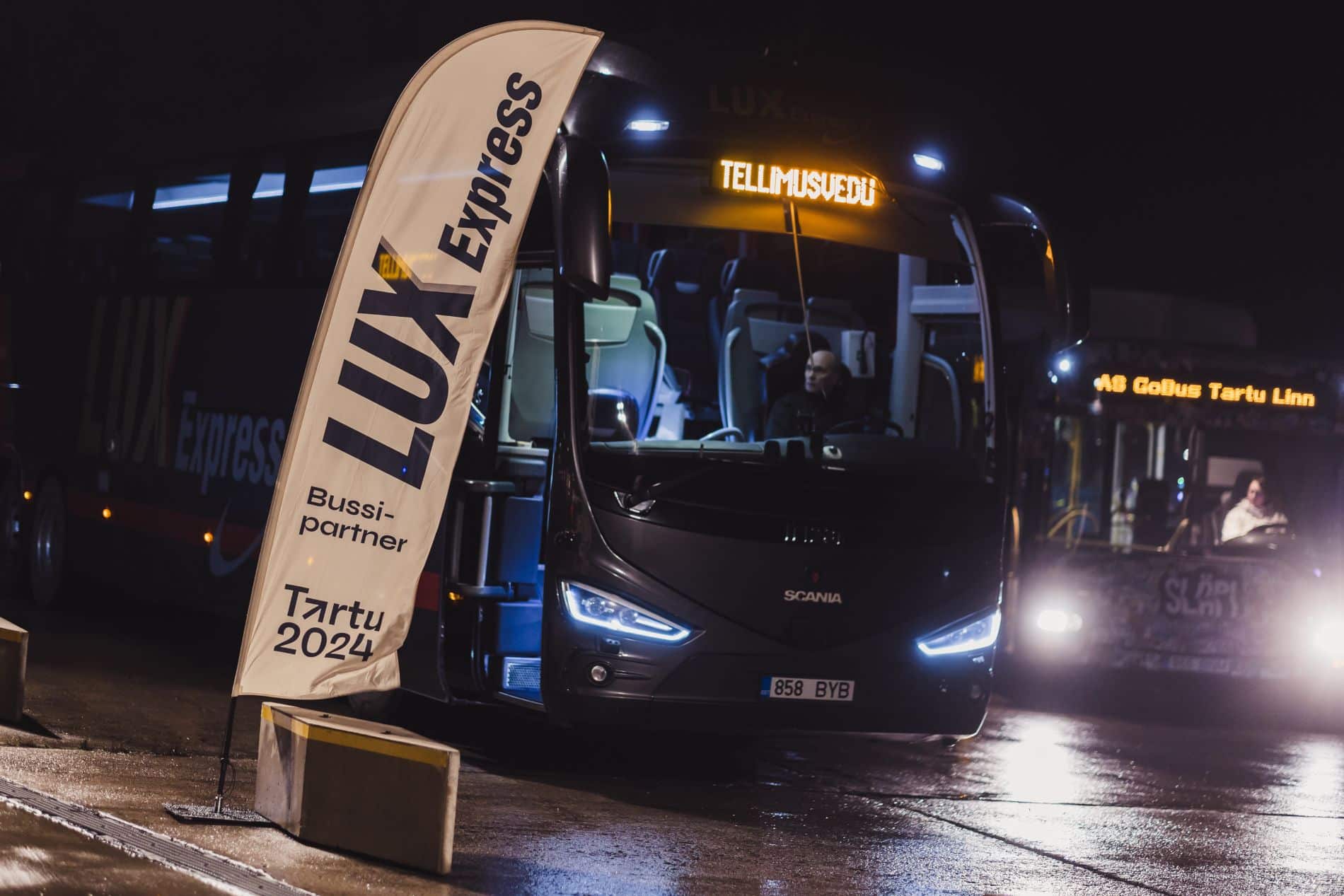 visittartu_tallinn_tartu-buss_lux_express_silver_gutmann