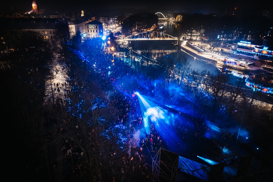 Tartu tervitab uut aastat kontserdiga Vabaduse puiesteel Tartu tervitab uut aastat kontserdiga Vabaduse puiesteel
