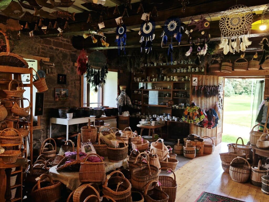 magasiait_visittartu_sibulatee_käsitöö