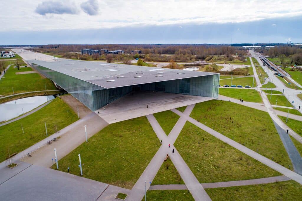 Aerofotoga tehtud pilt väljast Eesti Rahva Muuseumist Tartu linnas Raadil.