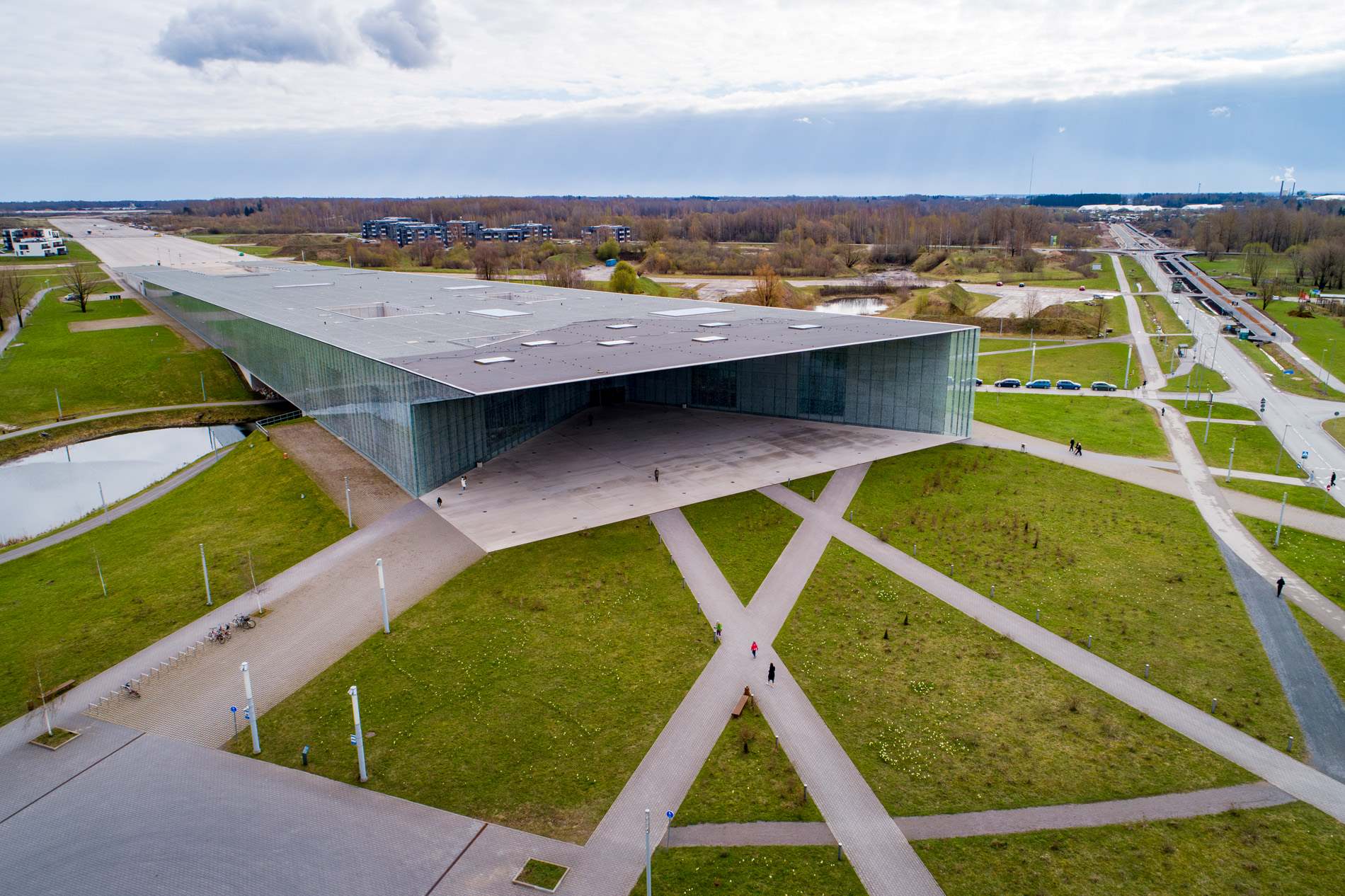 Aerofotoga tehtud pilt väljast Eesti Rahva Muuseumist Tartu linnas Raadil.