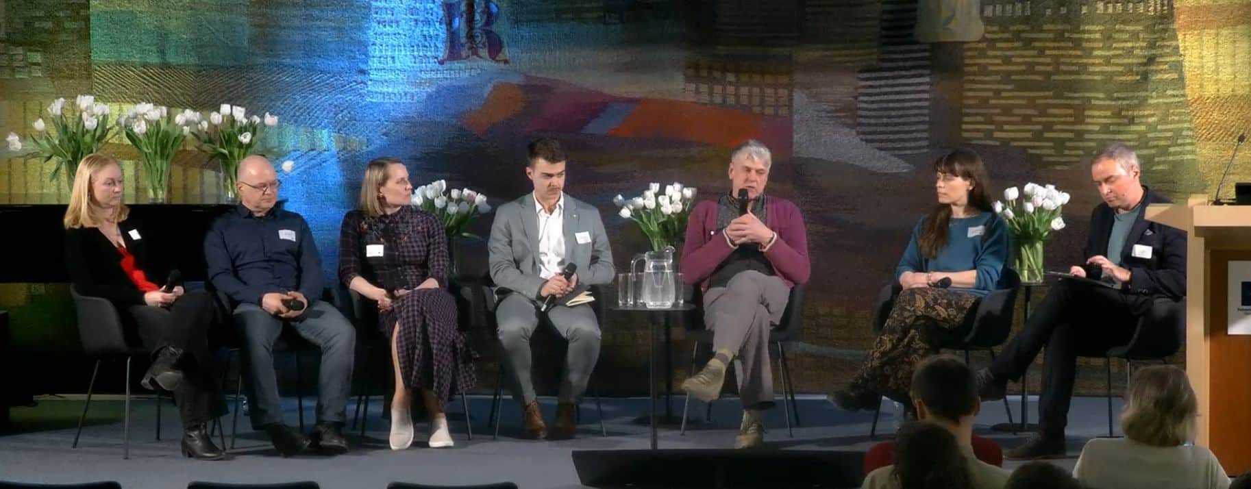 Keskkonnaameti Konvertsi esinejad Tartu Ülikooli raamatukogu konverentsisaalis