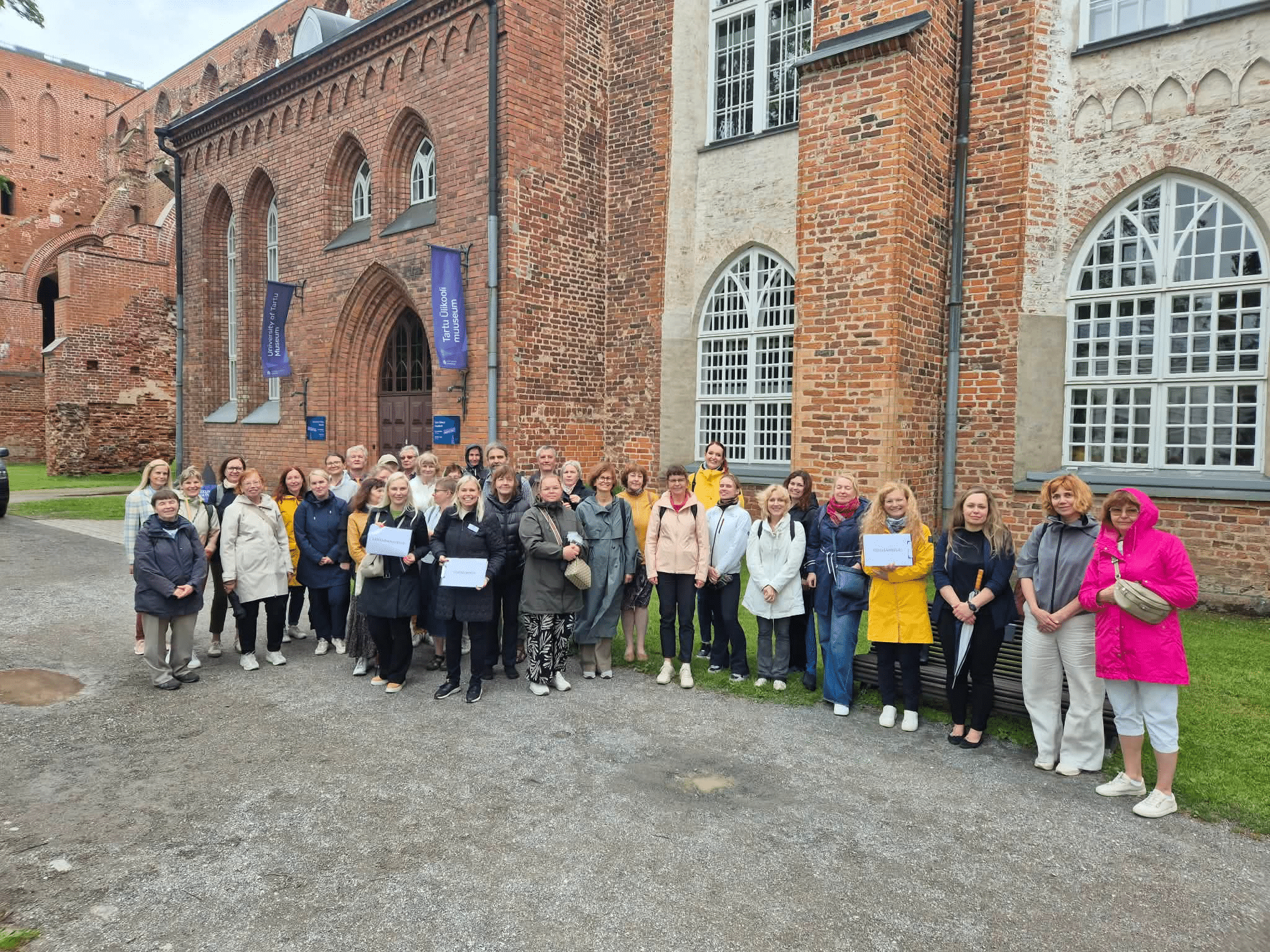 TArtu-Konverentsisaadikute-Klubi- Tartu-Ülikooli- muuseumi- eest