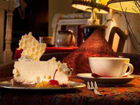 Chocolats_de_Pierre_Chocolaterie_Tallinn_valgesokolaaditort_foto_Toomas_Tuul