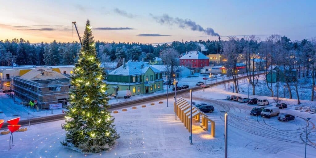 Elva-central-city-square-play-ground-beach-visit-elva-visit-tartu-visit-estonia1