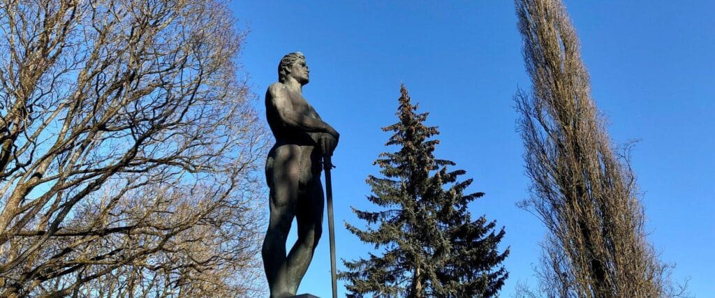 Kalevipoeg-visitestonia-visittartu-1