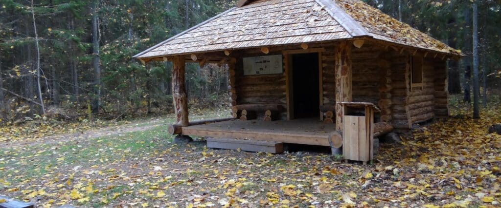 Matkaonn-Riiupalus.-The-hiking-hut-in-Riiupalu-forest