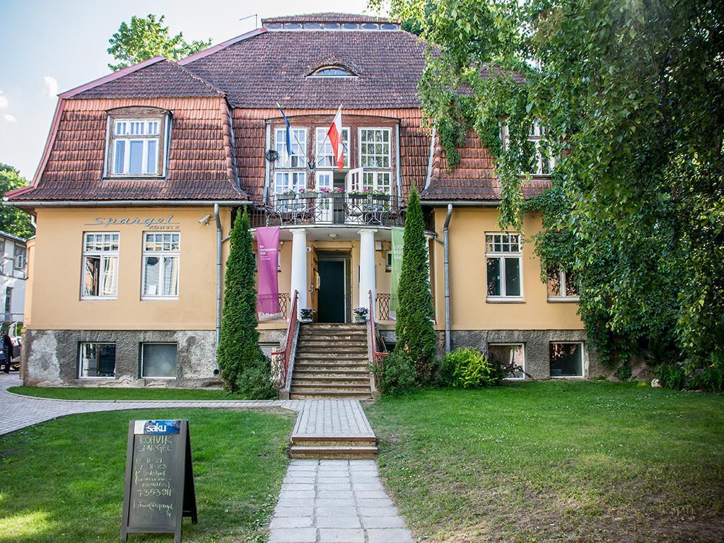 Restaurant Spargel and view of the house