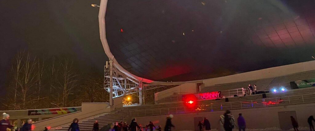 Tartu-laululava-uisutamine