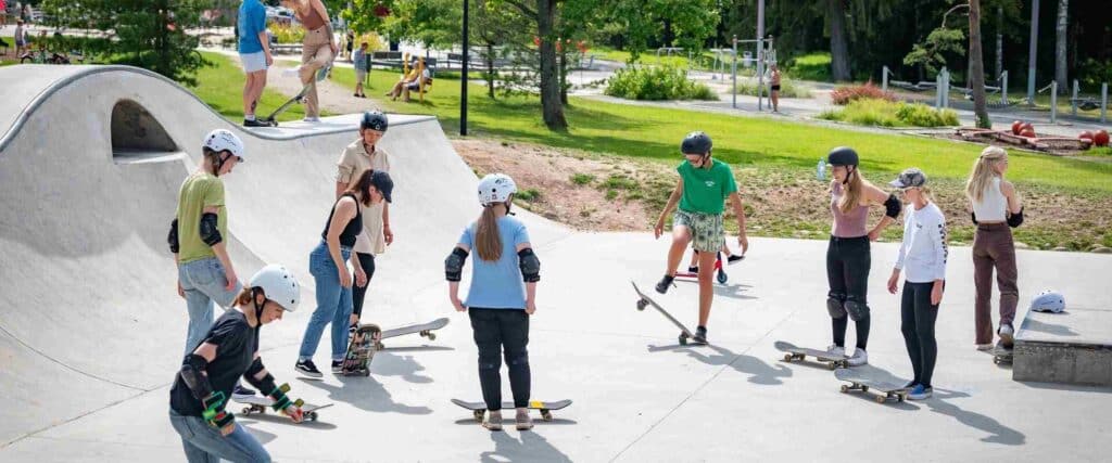 elva-keskvaljak-ja-rannapromenaad-017-visit-estonia