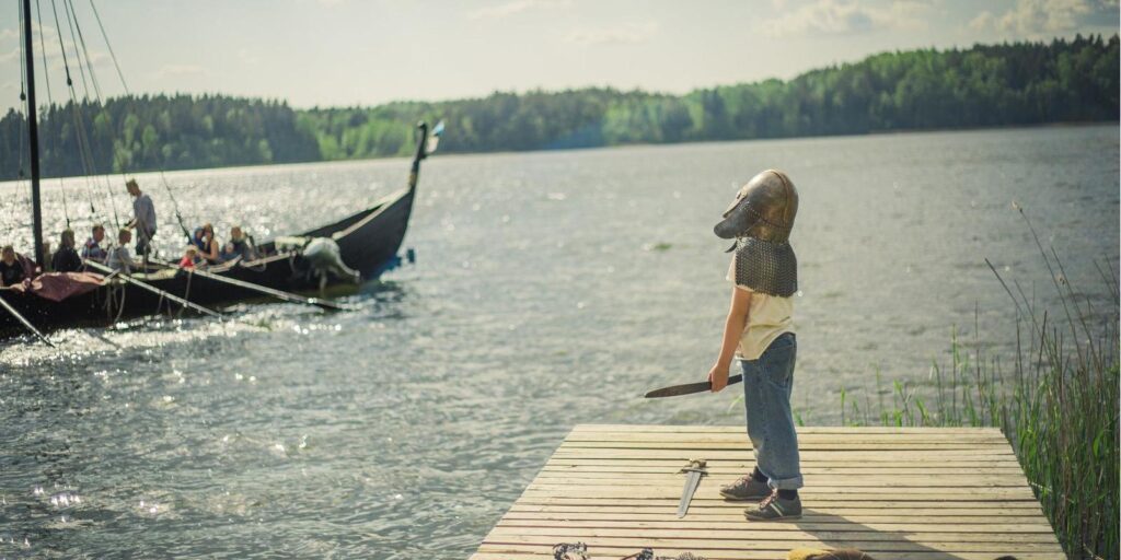 historical-Viking-ship-turm-boat-trips-emajogi-visit-tartu-visit-estonia-lake-peipus