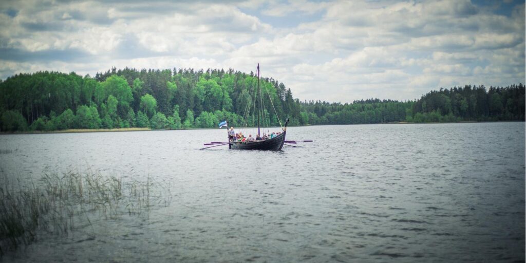 historical-Viking-ship-turm-boat-trips-emajogi-visit-tartu-visit-estonia-lake-peipus5