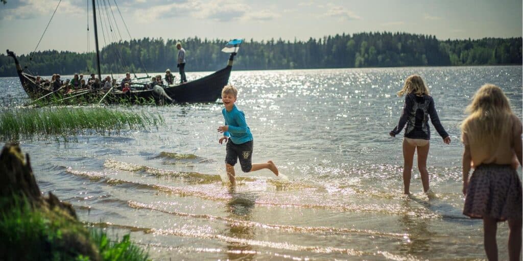 historical-Viking-ship-turm-boat-trips-emajogi-visit-tartu-visit-estonia-lake-peipus8-Copy