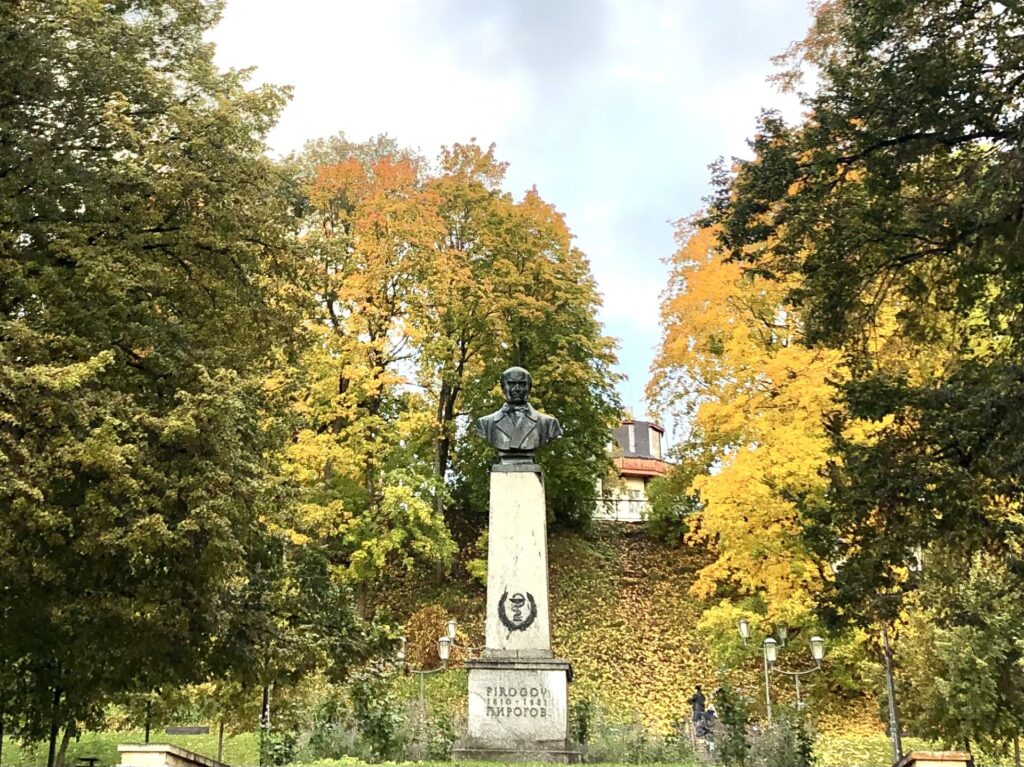 nikolai-pirogovi-monument-017-visit-estonia