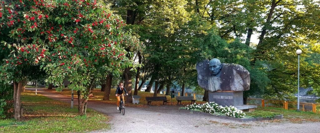 oskar-luts-sculpture-literature-visit-tartu-visit-estonia