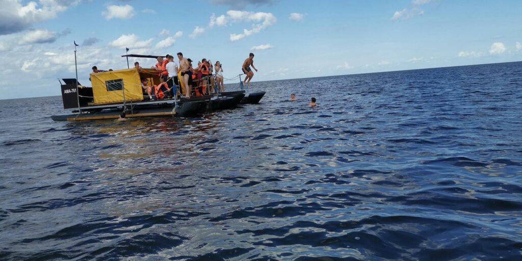 raft-hike-peipsiveere-water-visit-estonia-tartu-23