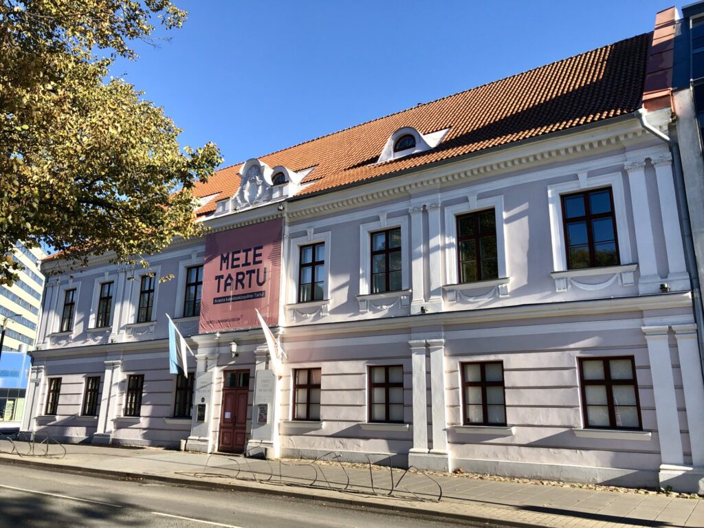 tartu-katariina-maja-006-visit-estonia