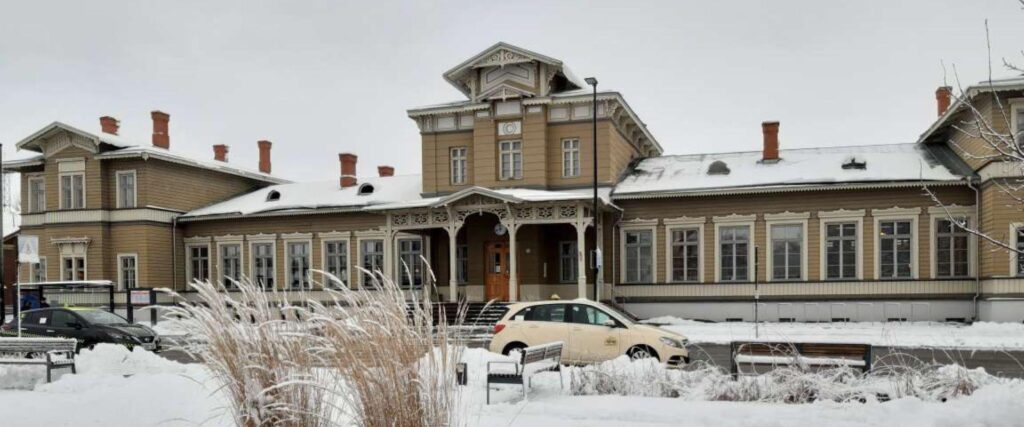 tartu-railway-station-visit-tartu-winter-visit-estonia-1