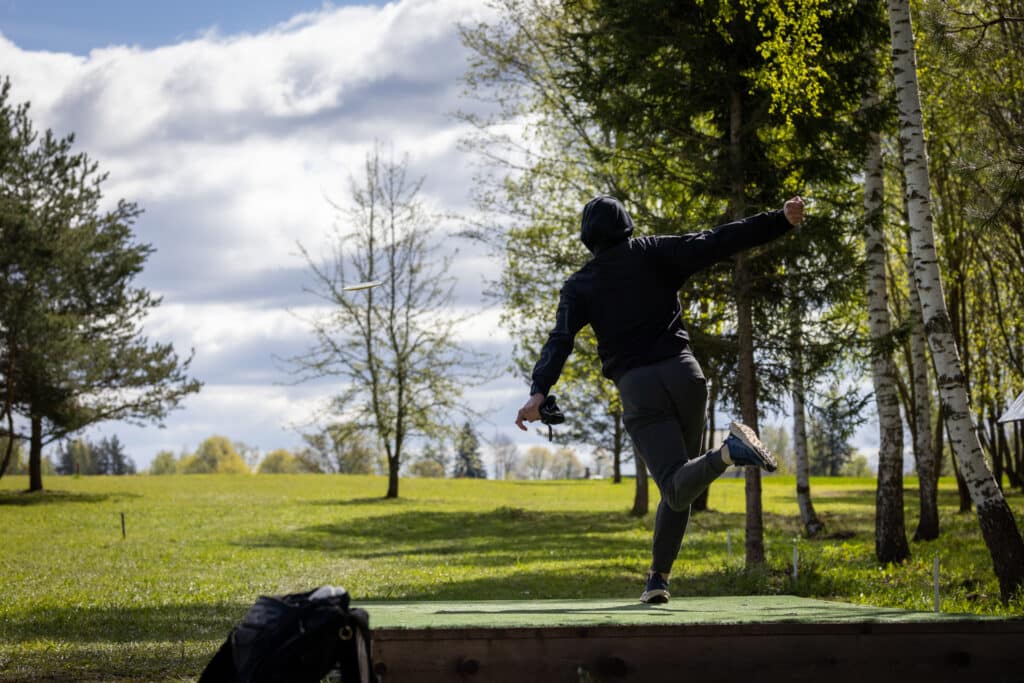 terminal-oil-annikoru-discgolfipark-powered-by-discsport-007-visit-estonia