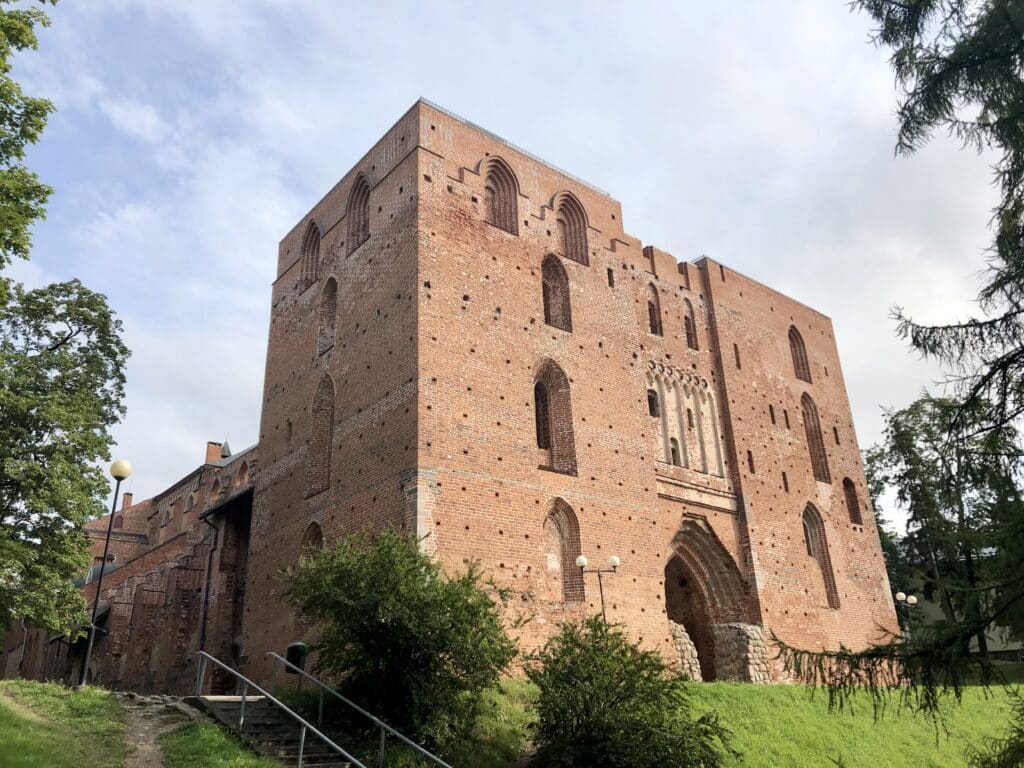 toomemae-park-011-visit-estonia