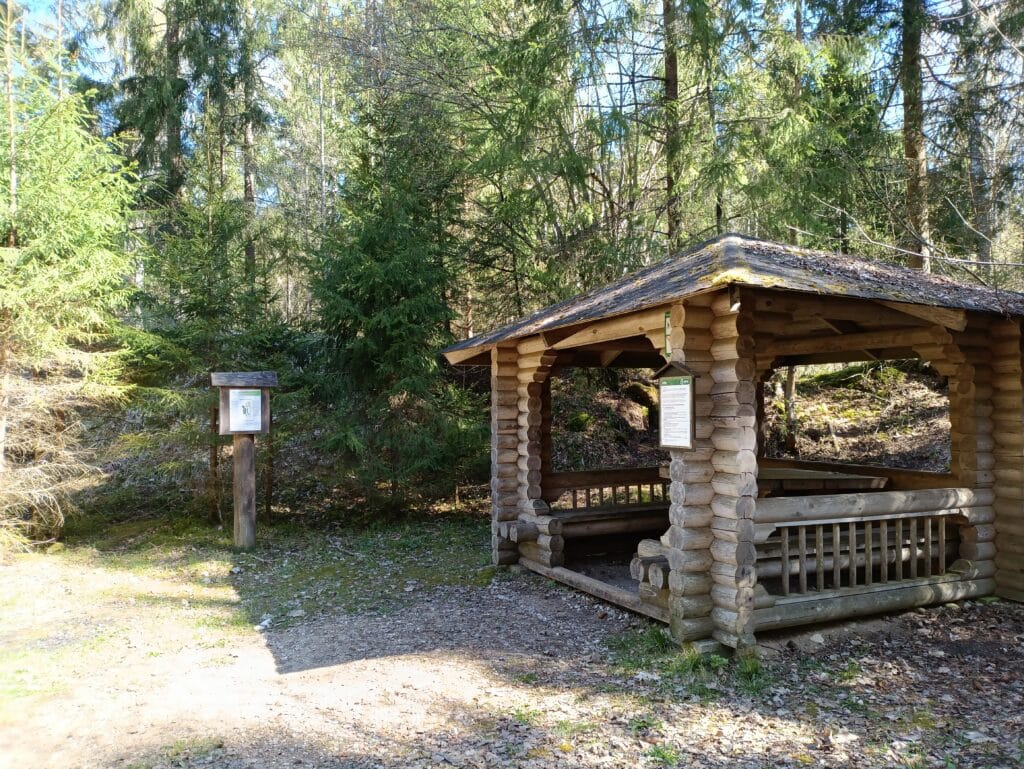 viti-jarve-matkarada-ja-vaatetorn-003-visit-estonia