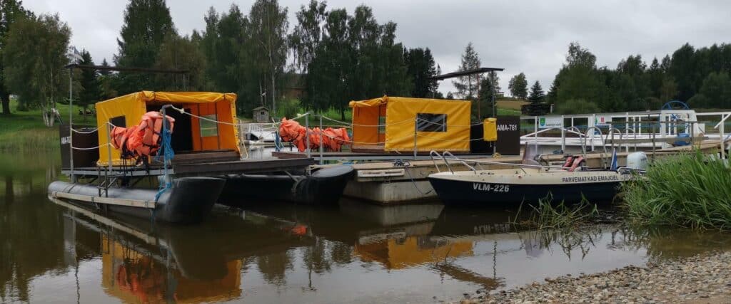 Rafting for pupils on Emajõgi River