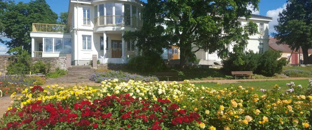 Luunja-roosiaed-visitluunja_visittartu_visitestonia-2