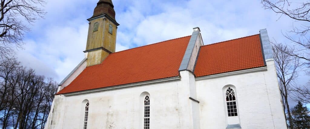 Puhja-church-south-side-visit-elva