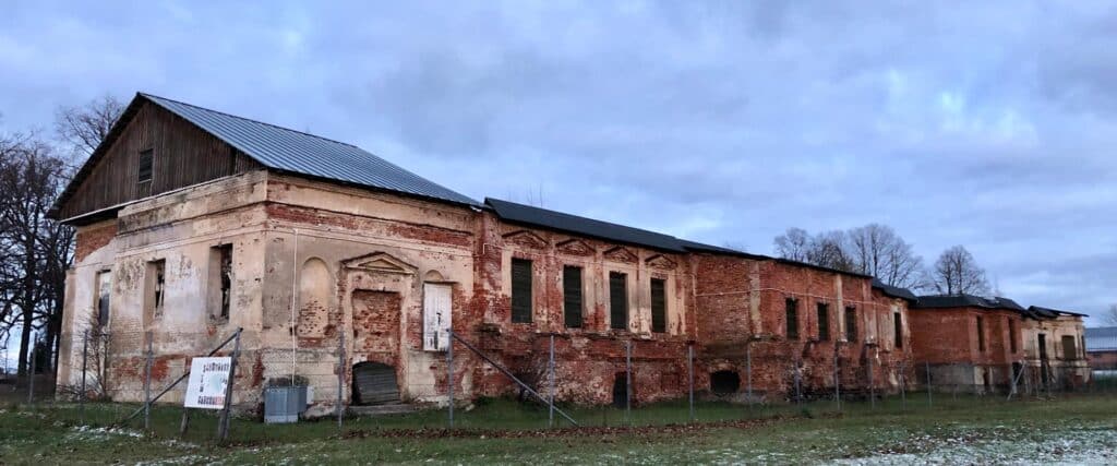 Raadi-manor-park-visitestonia-visittartu-estonian-national-museum-9