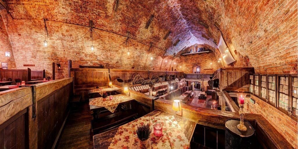 Raestaurant-Pussirohukelder-visitestonia-visittartu