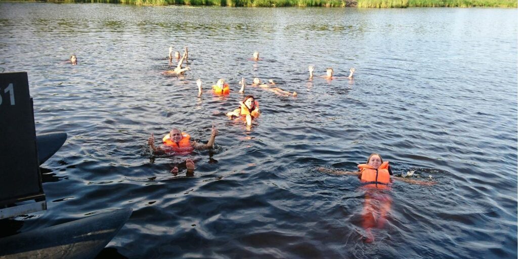 Raft-house-accommodation-holiday-River-Emajogi-visit-tartu-visit-estonia-11