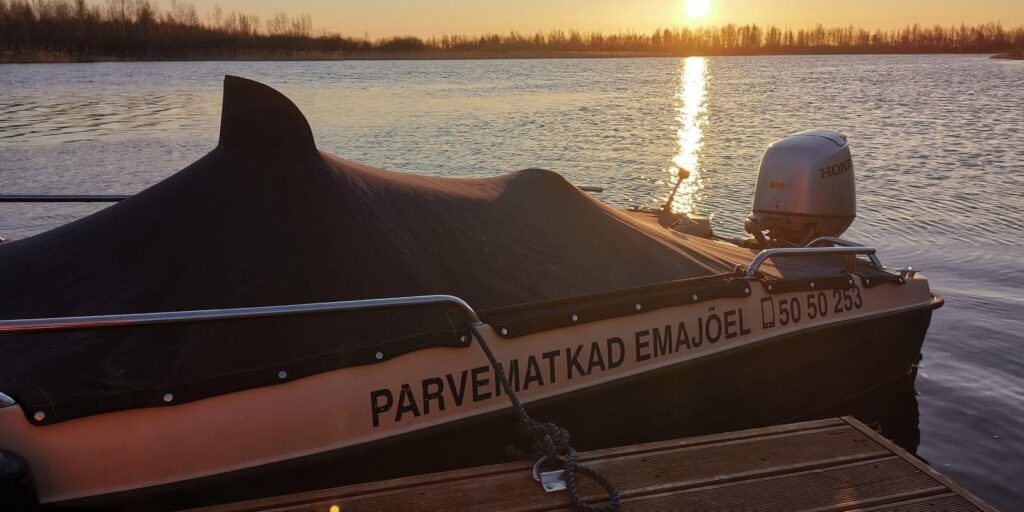 Raft-house-accommodation-holiday-River-Emajogi-visit-tartu-visit-estonia-6