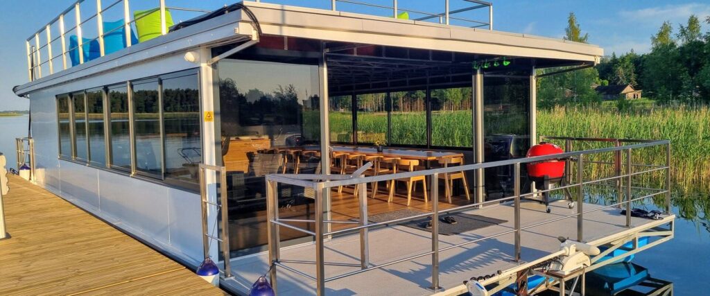 Saadjarv-Lennuk-parvsaun-visit-estonia-1.jpg-1