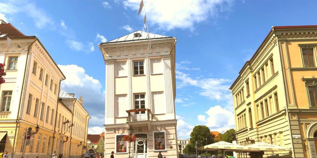 TartuArtMuseum-VisitEstonia-TartuVisitorCentre4_