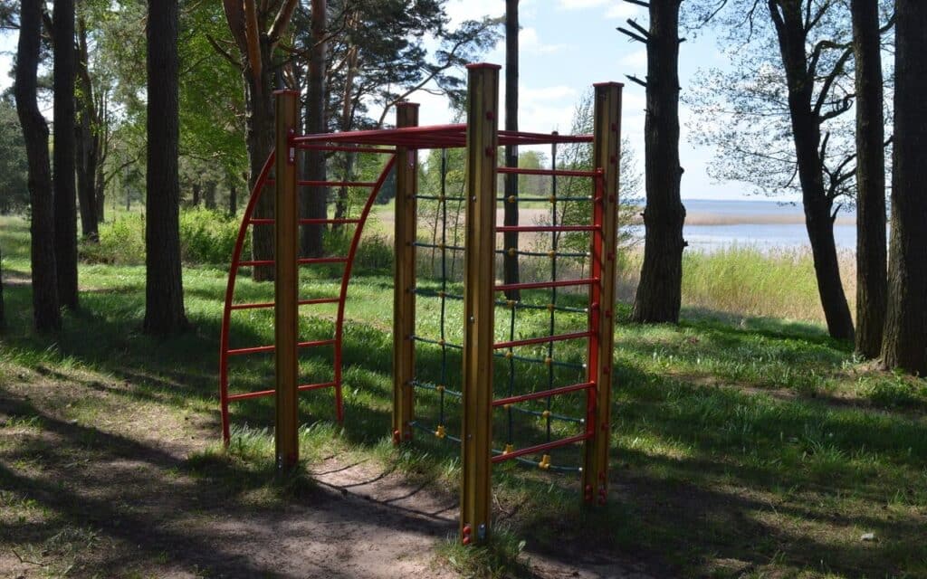 Trepimae-playground-vist-Estonia-vist-Elva