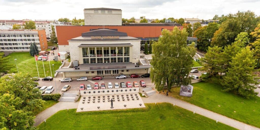 Vanemuine-theatre-the-main-building-visit-tartu-visit-estonia-1_Tarmohaud