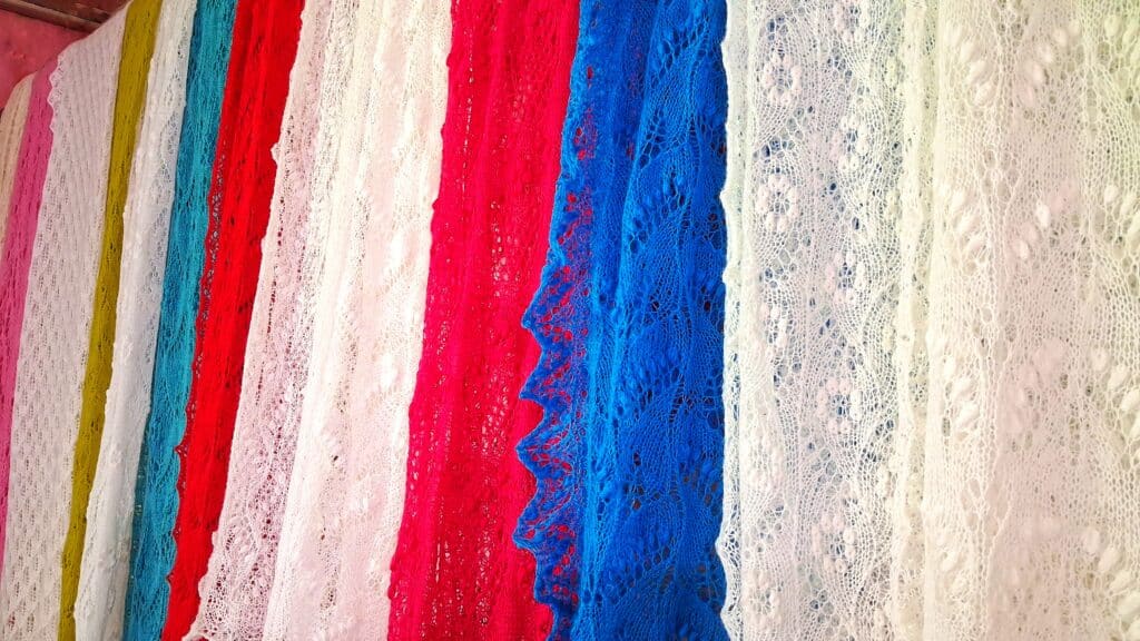 alatskivi-kasitoopood-magasiait-008-visit-estonia-1