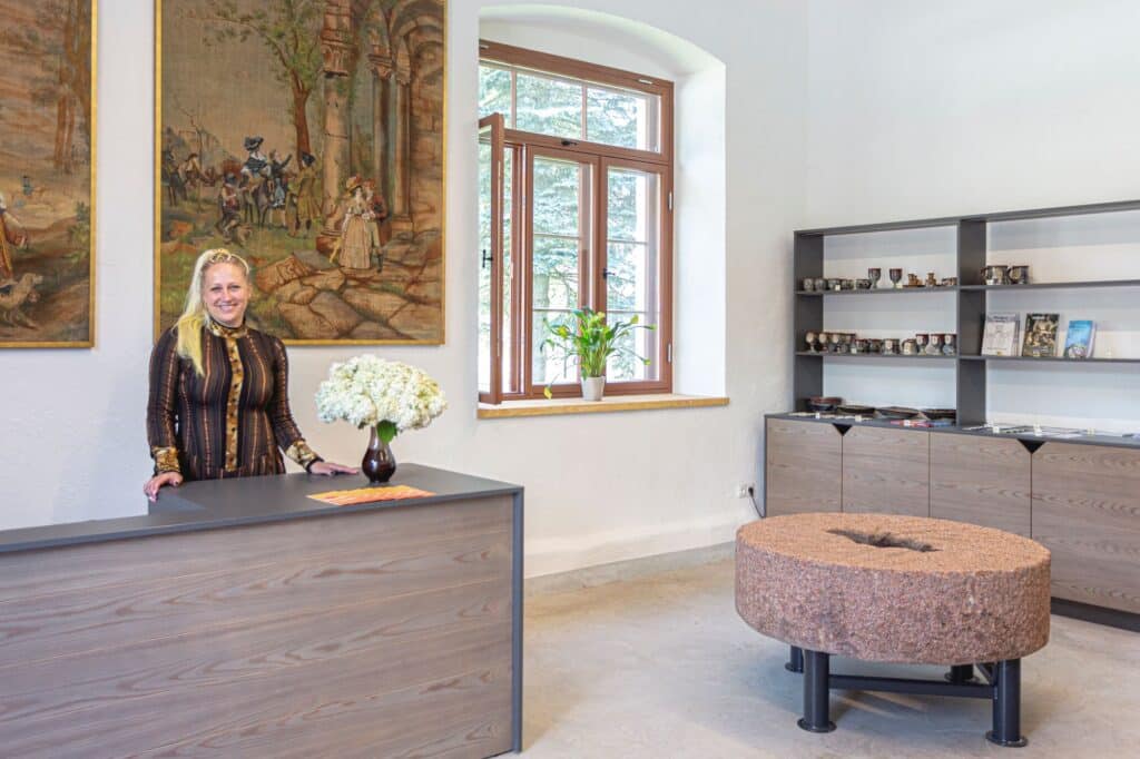 alatskivi-lossi-soiduhobuste-tall-007-visit-estonia