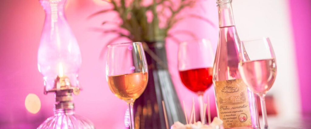 alatskivi-moisamaitsed-kella-viie-tee-vine-degustating-alatskivi-castle-visit-tartu-visit-estonia-5