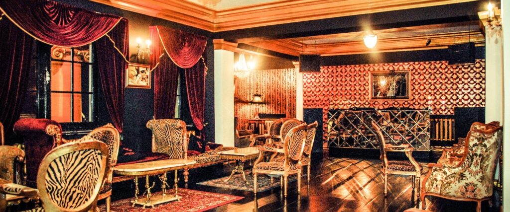 big-private-balcony-16