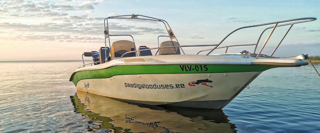 boatrental-visitestonia-wakeboarding-waterfun-fishing-1