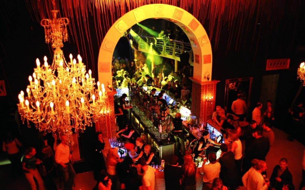 club-illusion-visit-tartu-visit-etsonia-9