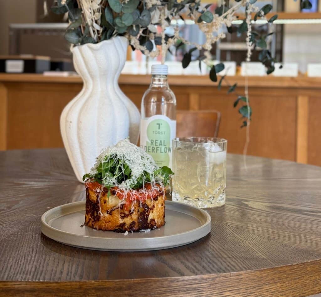 cruffin-raekoja-platsil-006-visit-estonia