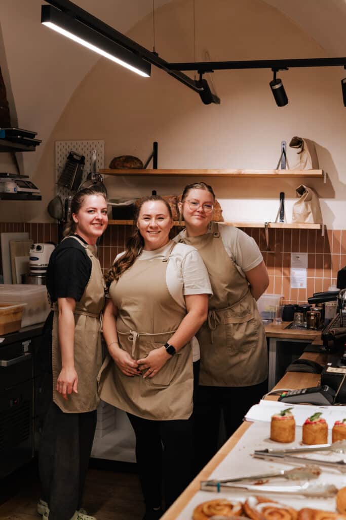 cruffin-tartu-raekoja-platsil-008-visit-estonia