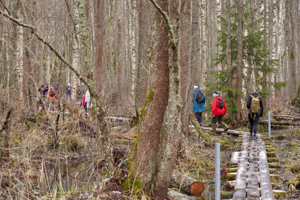 emajoe-opperada-011-visit-estonia