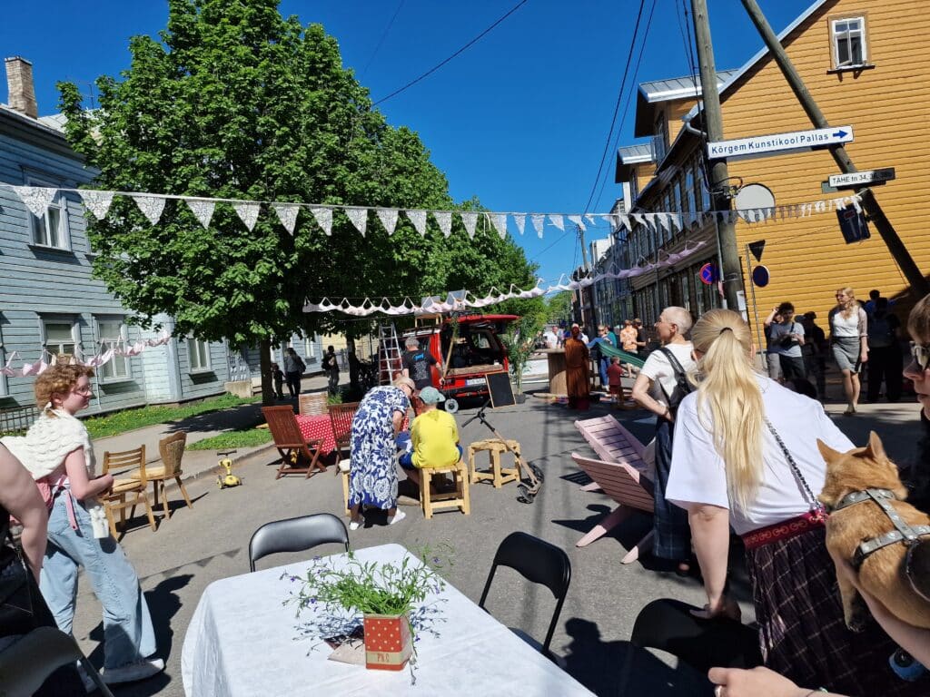 giidituur-tartu-vanalinnas-ja-toomemael-008-visit-estonia