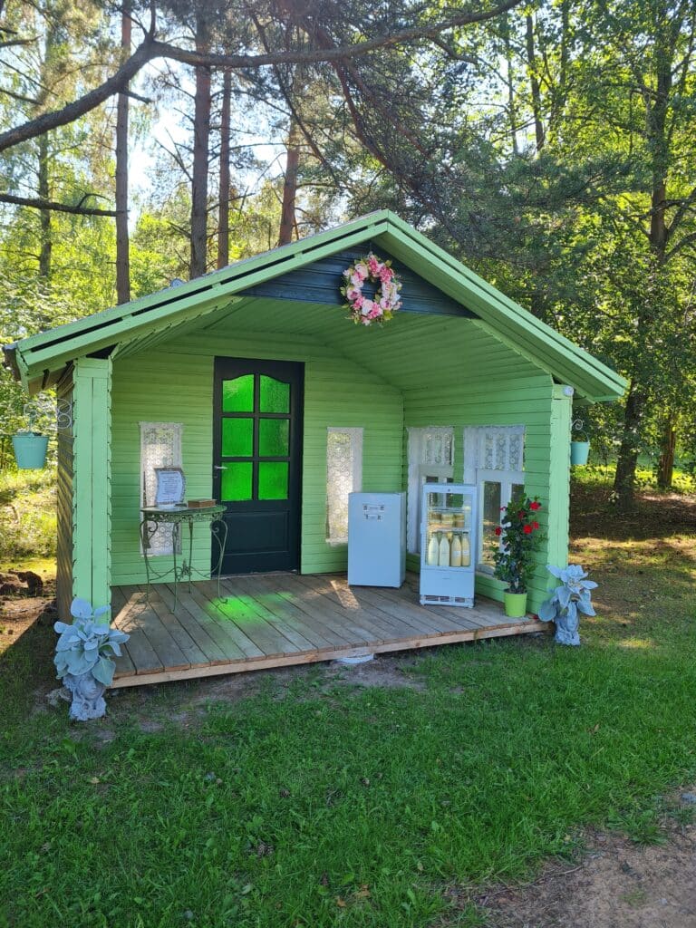 haldjamaa-linnu-ja-loomakodu-011-visit-estonia