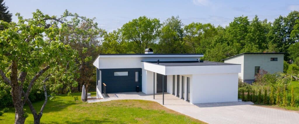 holiday-home-with-basin-and-sauna-outside-front-visitestonia